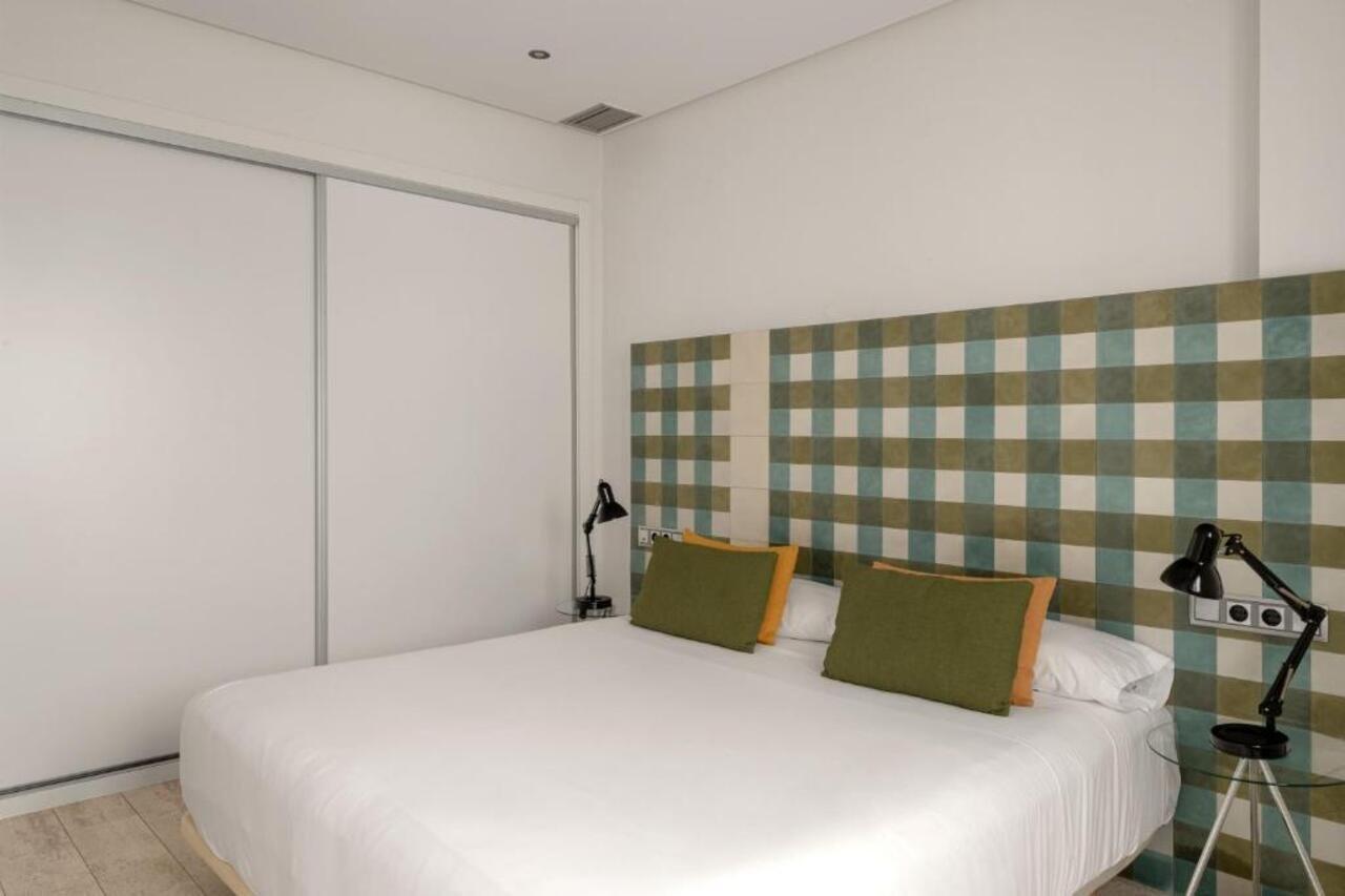 Eric Voekel Boutique Apartments - Gran Via Suites Barcelona Exterior photo