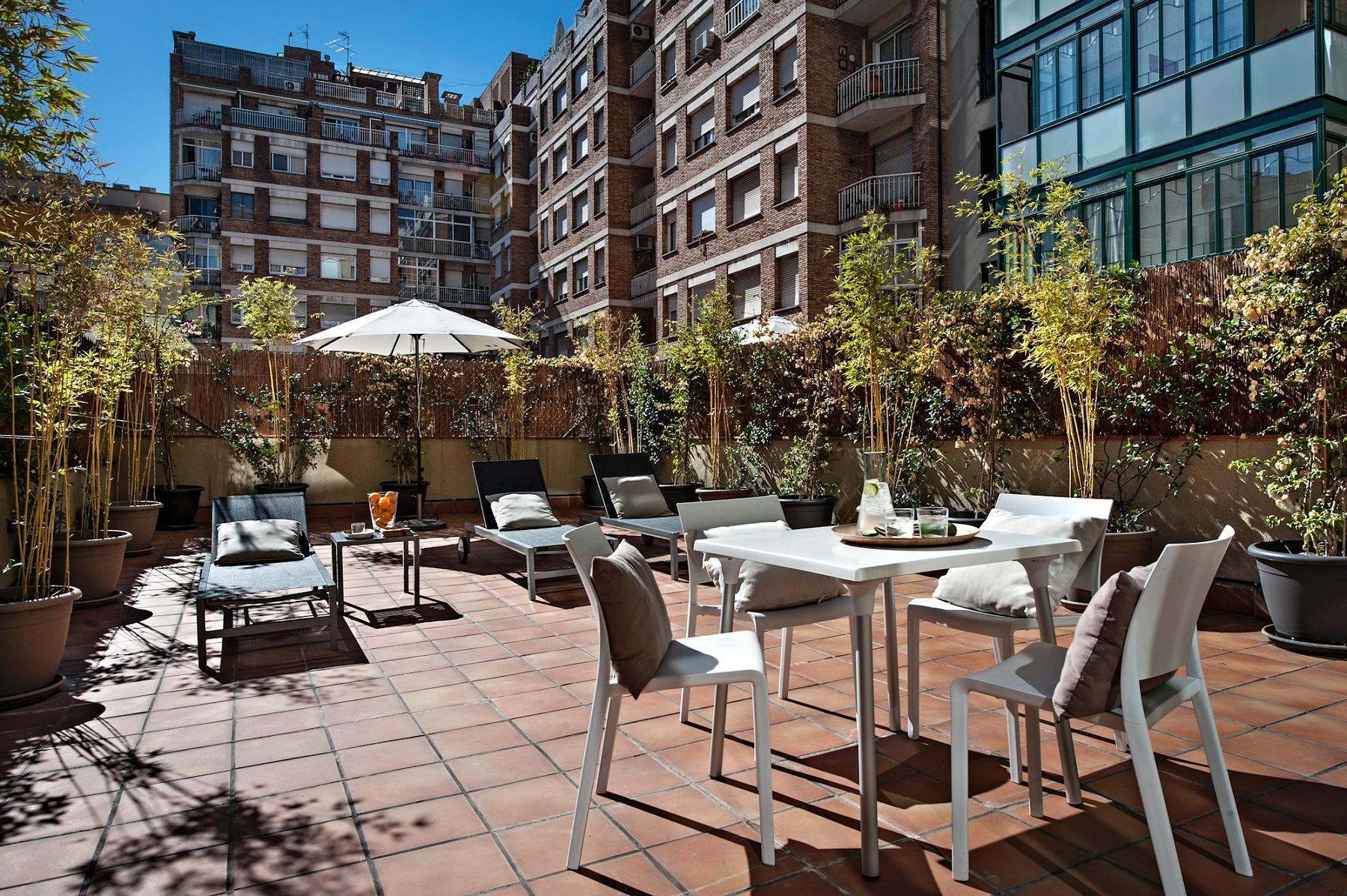 Eric Voekel Boutique Apartments - Gran Via Suites Barcelona Exterior photo