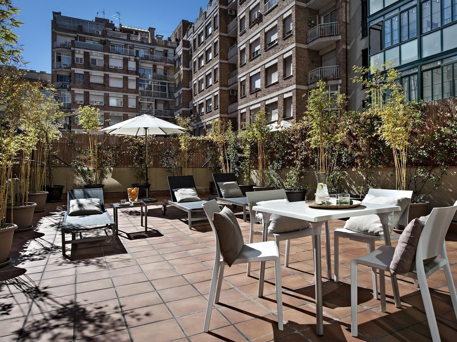 Eric Voekel Boutique Apartments - Gran Via Suites Barcelona Exterior photo