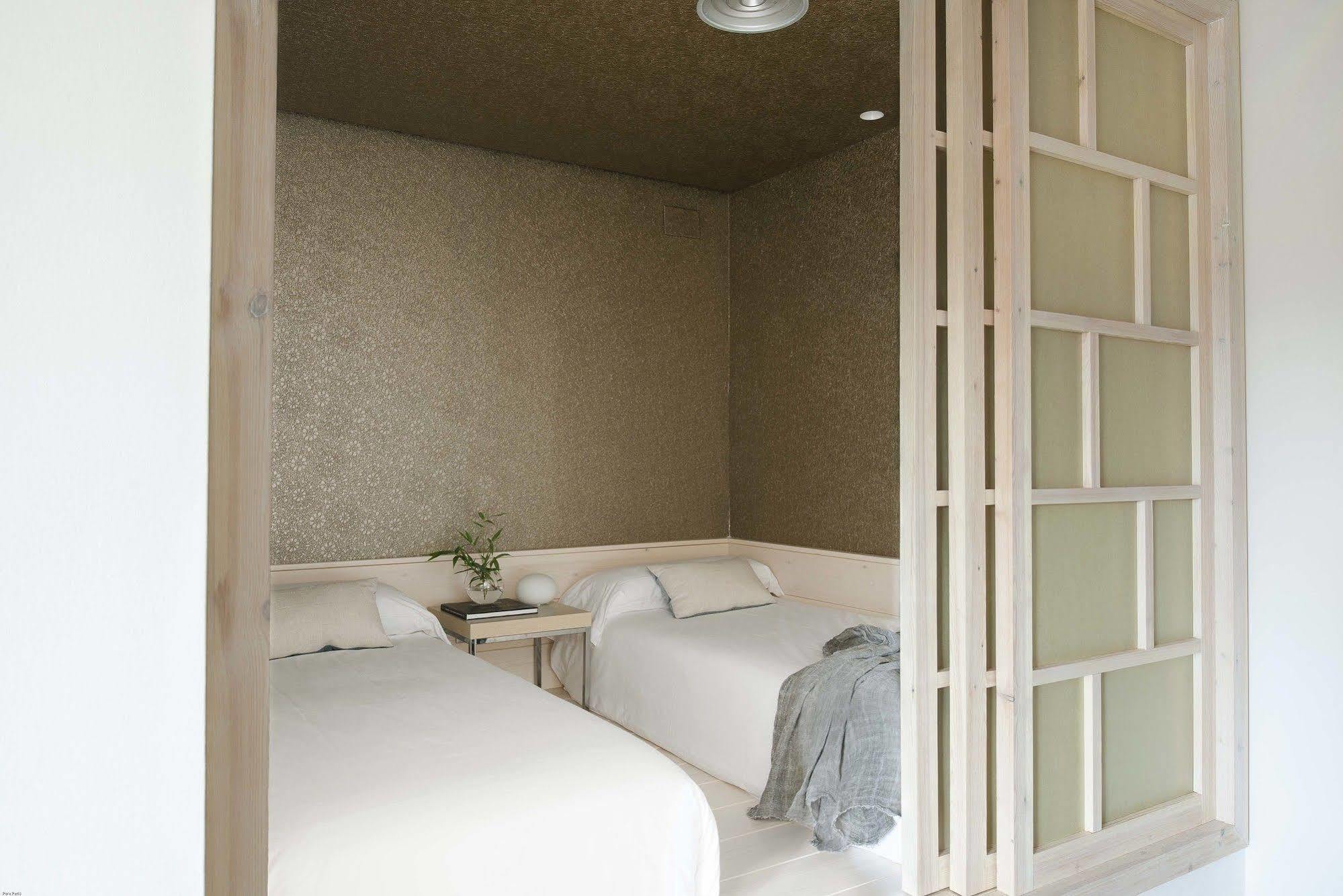 Eric Voekel Boutique Apartments - Gran Via Suites Barcelona Exterior photo