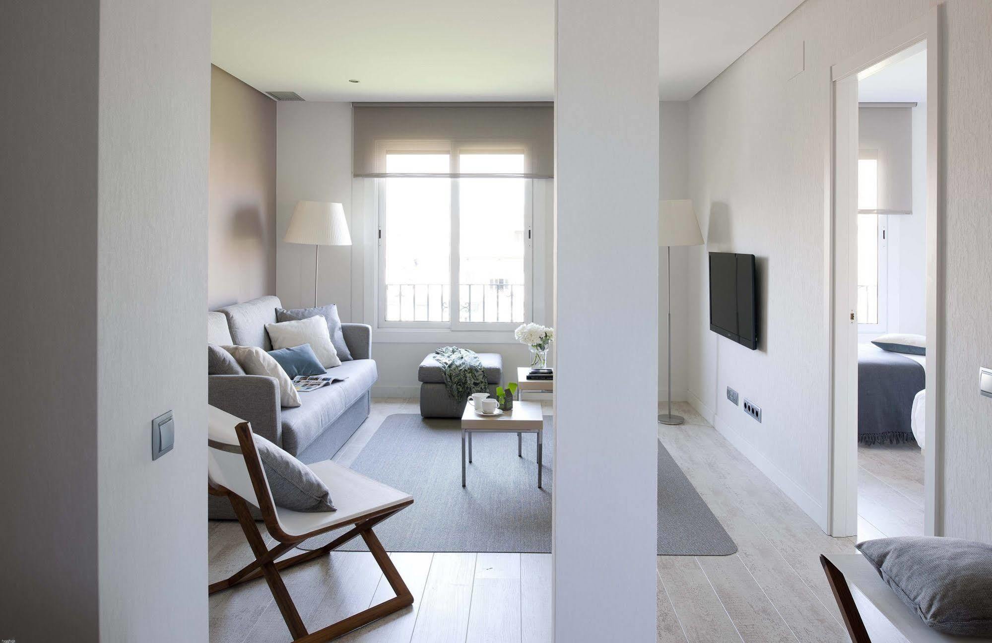 Eric Voekel Boutique Apartments - Gran Via Suites Barcelona Exterior photo