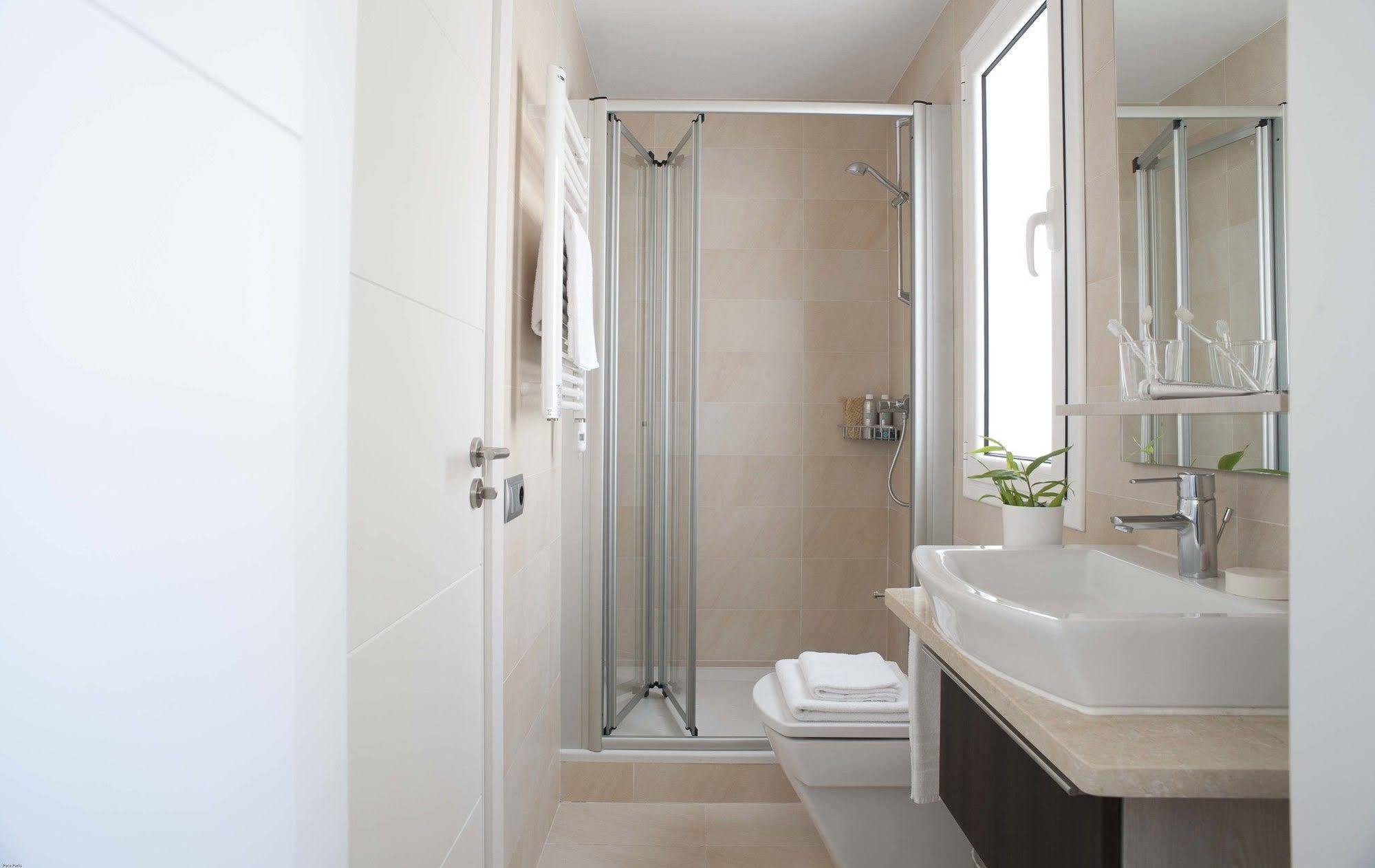 Eric Voekel Boutique Apartments - Gran Via Suites Barcelona Exterior photo